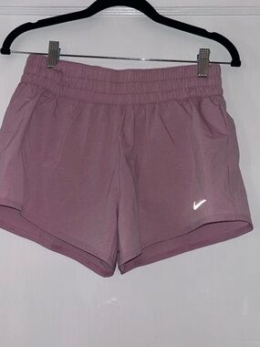 Nike Women's rose pink  Athletic Shorts - Dri-FIT Comfort size small 3” inseam